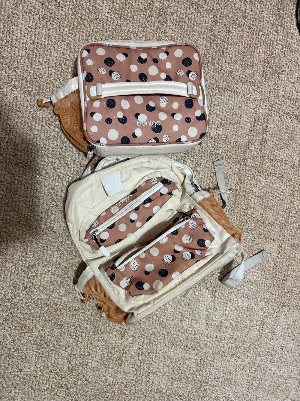 Bentgo Kids Polka Dot Lunch Bag & Backpack Set